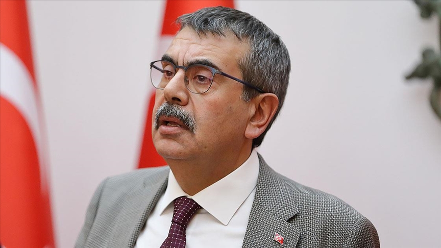 Milli Eğitim Bakanı Tekin, proje okullarındaki öğretmenlerin yer değişikliğine ilişkin açıklama yaptı