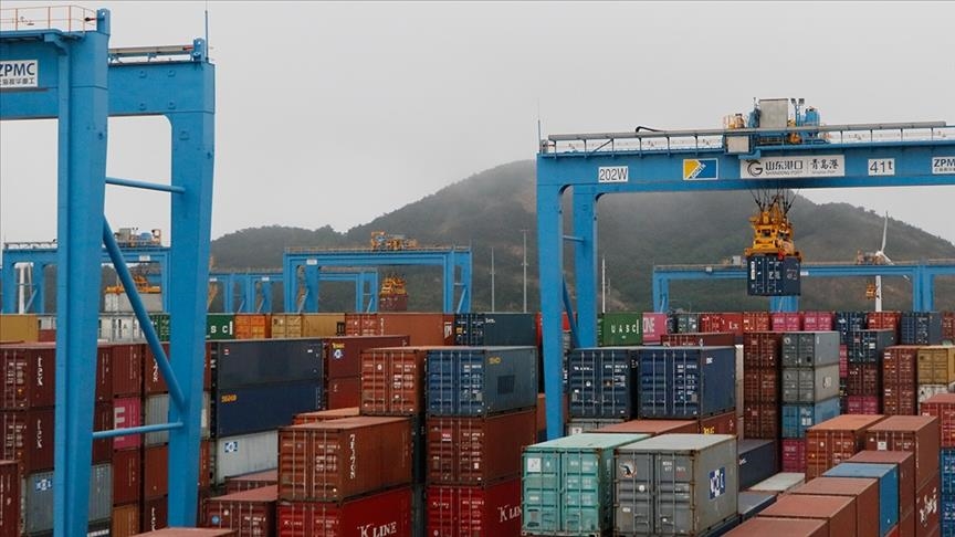 China's exports beat expectations in March on shipments ahead of tariff hike