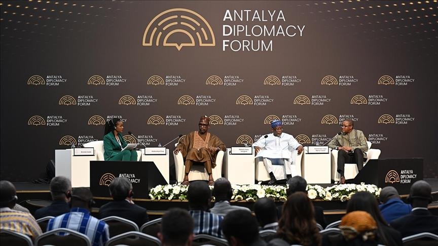 Forum diplomatique d'Antalya : Un panel discute des défis de la région africaine du Sahel
