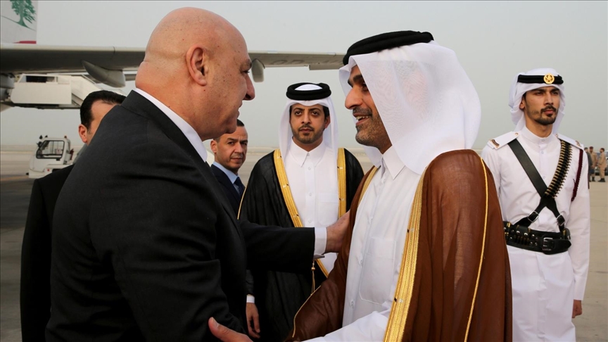 Lebanese president visits Doha for talks with Qatari emir