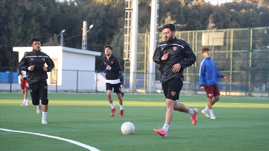 Süper Lig'de kalma umutları azalan Hatayspor'da altyapı futbolcuları forma bekliyor