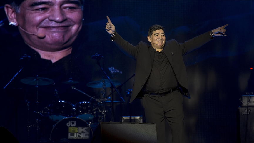Maradona'nın kızı, babasını tedavi eden doktorları "aileyi kandırmakla" suçladı