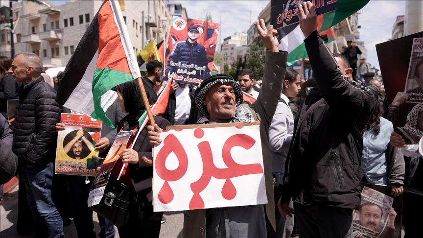Palestinezët në Bregun Perëndimor në demonstrata në prag të Ditës së të Burgosurve Palestinezë