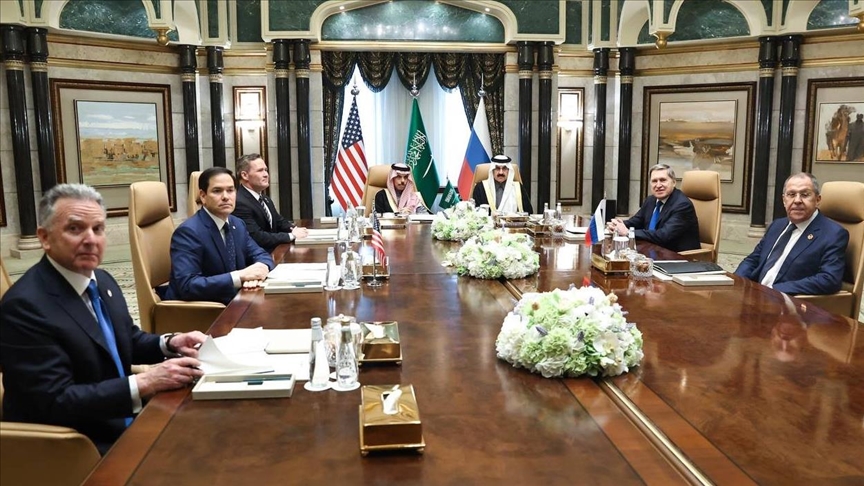 Lavrov, Rubio discuss Ukraine crisis, agree to maintain communication