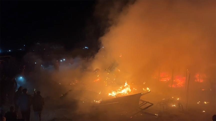 حمله اسرائیل به چادرهای آوارگان فلسطینی در خان یونس؛ 10 نفر جان باختند