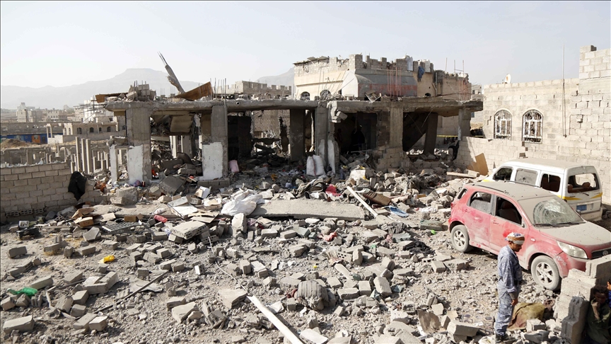 Husiler, ABD'nin Yemen'in orta kesimindeki Beyda iline 3 hava saldırısı düzenlediğini açıkladı