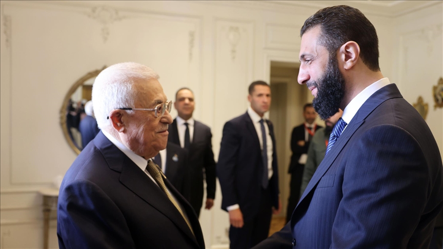 الرئيس الفلسطيني يزور دمشق الجمعة ويلتقي الشرع