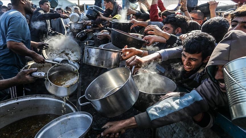 الأونروا: الفلسطينيون بغزة يتعرضون للقصف والتجويع مرة أخرى