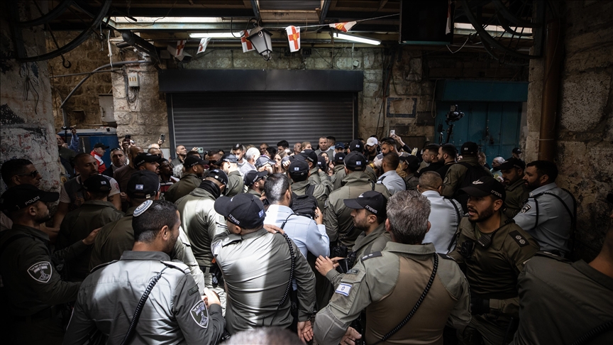 Israel restricts Christians' access to Holy Saturday celebrations in Jerusalem