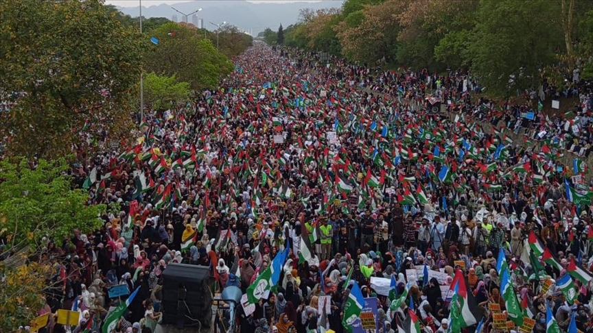 Tens of thousands march in solidarity for Gaza in Pakistan’s capital