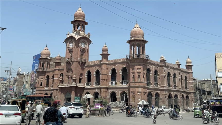 Saudi nationals no longer need visas to visit Pakistan Saudi nationals no longer need visas to visit Pakistan