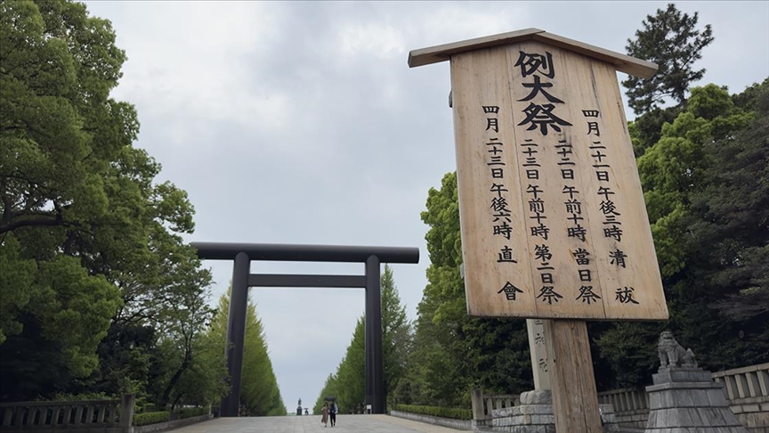 Çin, Japonya Başbakanı İşiba'nın Yasukuni Tapınağı'na adak göndermesini protesto etti