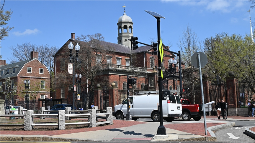 Harvard Rektörü Garber, üniversitenin yasal haklarından ödün vermeyeceğini söyledi