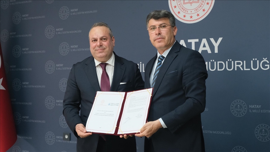 Hatay'da robotik yarışmasına katılacak öğrencilere eğitim desteği