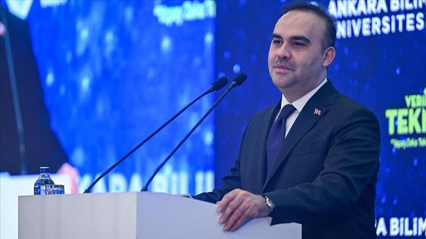 Bakan Kacır: Türkçe verilerle zenginleştirilen, ülkemizin ilk temel yapay zeka büyük dil modelini kullanıma sunacağız