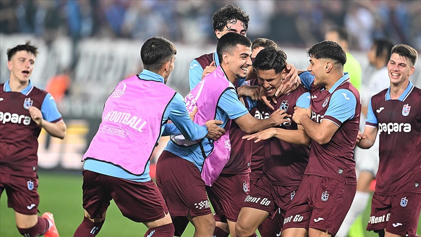Trabzonspor 19 Yaş Altı Takımı, futbol yıldızlarının geçtiği arenada finale odaklandı