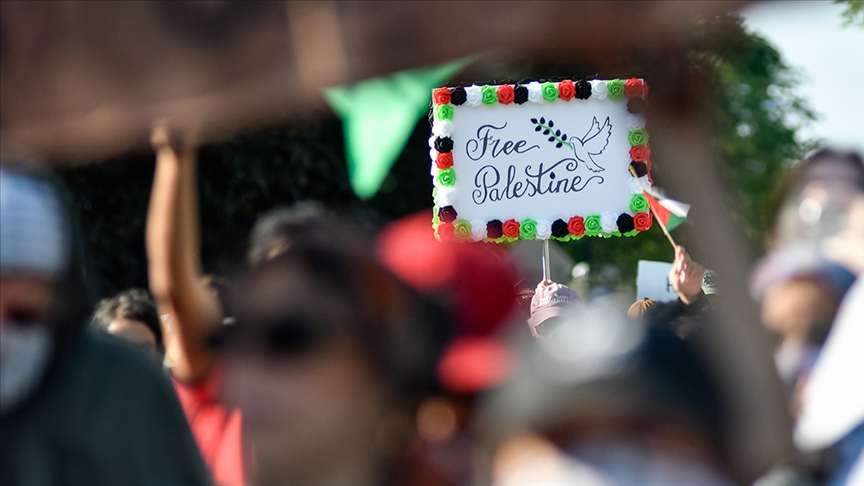 FBI, Michigan Üniversitesi'ndeki Filistin eylemleriyle bağlantılı aktivistlerin evlerine baskın yaptı