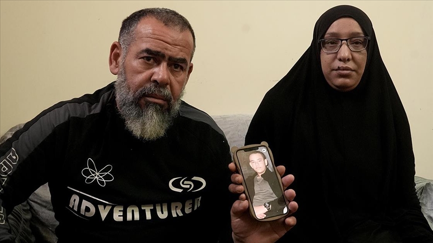 İsrail'in Cenin kampında evini kışlaya çevirdiği Filistinli aile, yuvalarına dönmenin hayalini kuruyor