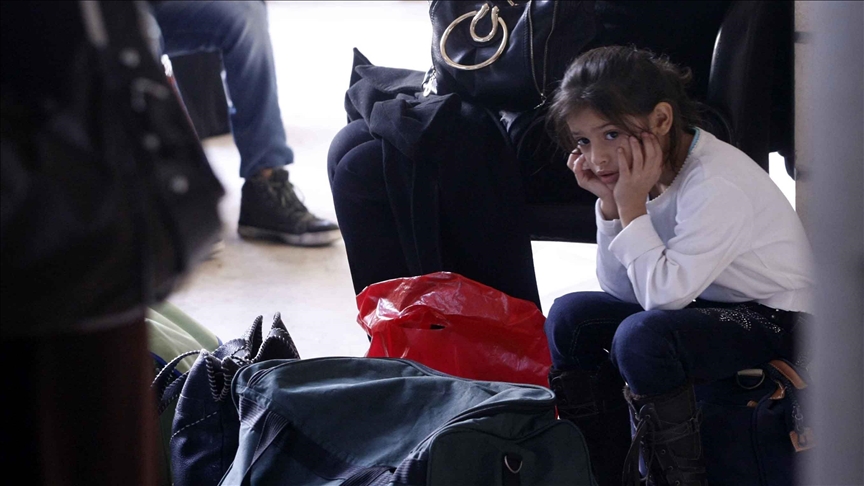 Germany offers Syrians up to ,555 to return home Germany offers Syrians up to ,555 to return home