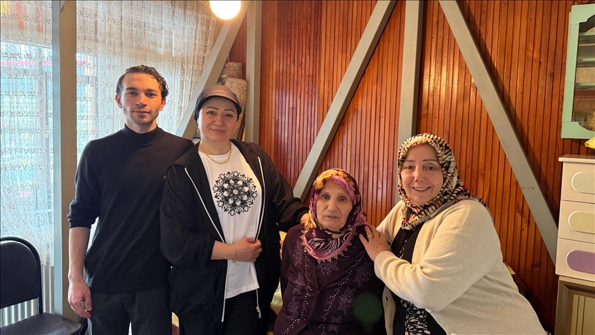 Dedelerinin evlerine çelik konstrüksiyondan yaptığı deprem sığınağı sayesinde güvende hissediyorlar