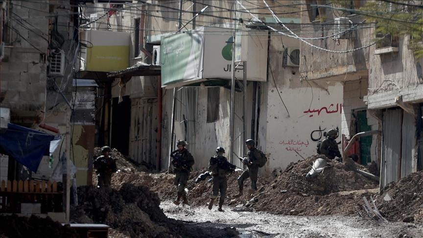 Десятки палестинцев получили ранения в результате  израильских рейдов на Западном берегу