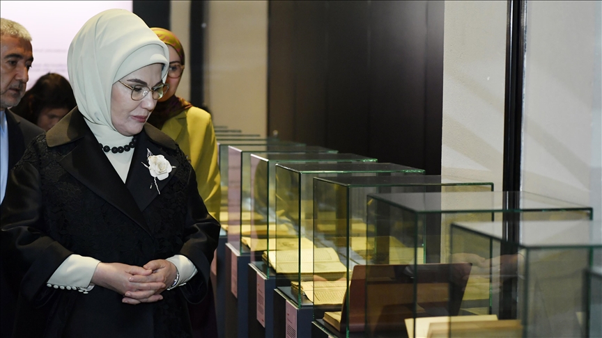Emine Erdoğan "Saklı Kalanlar" sergisinin açılışını yaptı