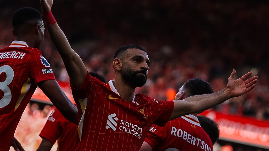 قدم.. ليفربول يتوج رسميا بلقب البريميرليغ للمرة الـ20 في تاريخه