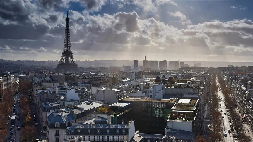 France : 16 000 étrangers sont passés en centres de rétention en 2024 (rapport)