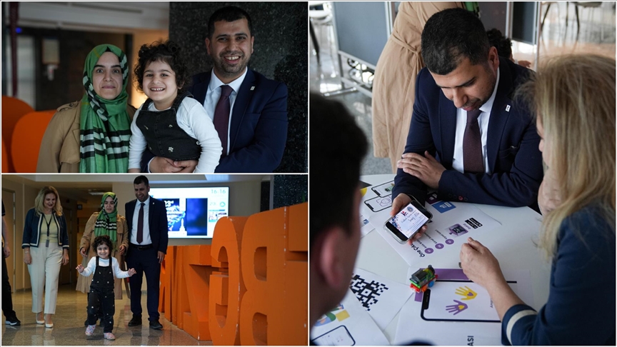Angelman sendromlu kızıyla iletişim kurmak için mobil uygulama geliştirdi