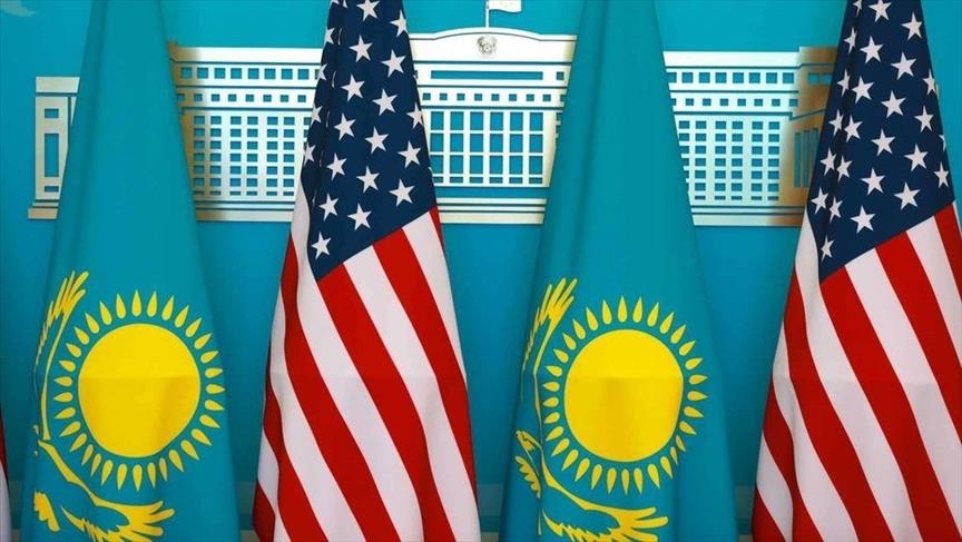Казахстан начал консультации с США по поводу повышенных тарифов