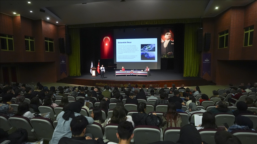 Maltepe Üniversitesi kuantum yılına özel etkinlik düzenledi
