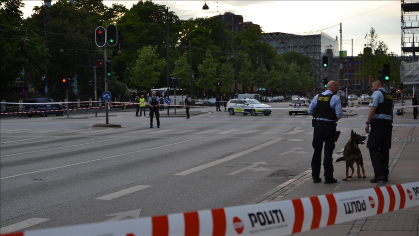 5 injured after being hit by car in central Copenhagen