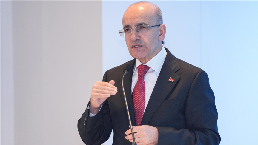 Bakan Şimşek: 2025'te 64 milyar dolar turizm geliri ve 65 milyon ziyaretçi hedefine ulaşmayı öngörüyoruz