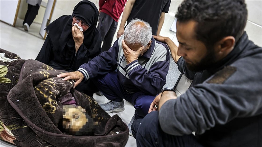 İsrail'in Gazze Şeridi'ne düzenlediği saldırılarda 22 Filistinli hayatını kaybetti