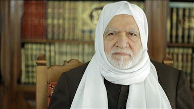 إثر أحداث صحنايا.. مفتي سوريا يحذر من الفتن ويدعو للتعايش