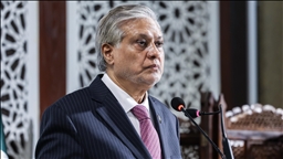 On tensions with India, Pakistan says will not be first to escalate but will strongly react