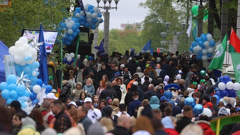 В странах СНГ отмечают Первомай