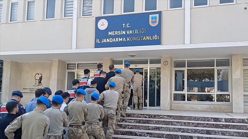 Narkokapan-Mersin Operasyonu'nda yakalanan 84 şüpheli tutuklandı Narkokapan-Mersin Operasyonu'nda yakalanan 84 şüpheli tutuklandı