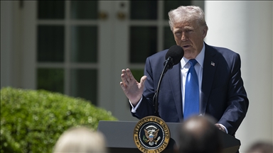 Trump, İran'dan petrol alan ülkelere yaptırım uygulanacağını açıkladı 