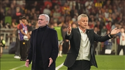 Mourinho-Solskjaer rekabeti bu sefer derbide yaşanacak