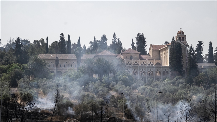 Wildfires erupted near West Jerusalem again, but now 'under full control': Report Wildfires erupted near West Jerusalem again, but now 'under full control': Report