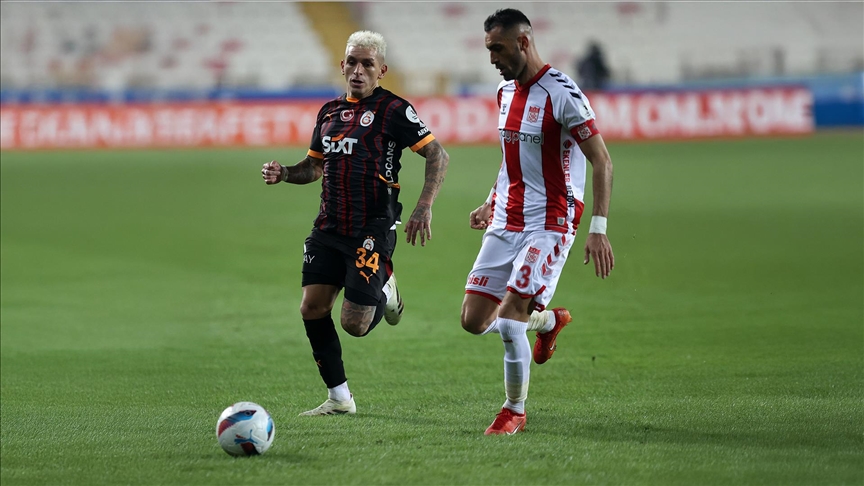 Lider Galatasaray, Süper Lig'de Sivasspor'u ağırlayacak