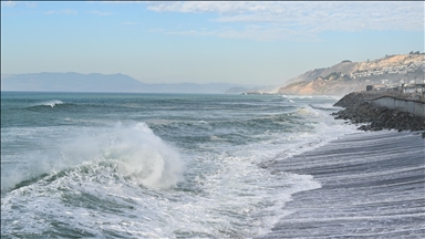 Chile lifts tsunami warning after 7.4 quake forces evacuations