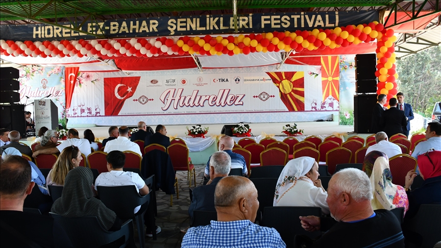 Maqedoni e Veriut, hapet Festivali i 32-të Pranveror "Hidrellez"