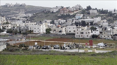 تقرير فلسطيني: إسرائيل تشق طرقًا لربط مدنها بمستوطنات الضفة