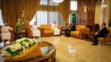 دمشق.. وزير الخارجية السوري يلتقي وفدا إماراتيا