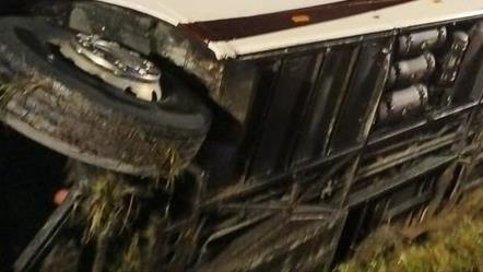 Hrvatska: U sudaru autobosa i automobila iz BiH dvoje poginulih, 31 povrijeđena osoba
