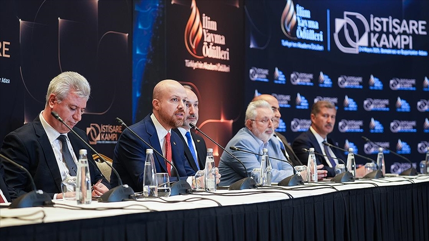 Demokrasi ve Özgürlükler Adası’nda “Sağlıkta Teknolojik İstiklal” çalıştayı yapıldı