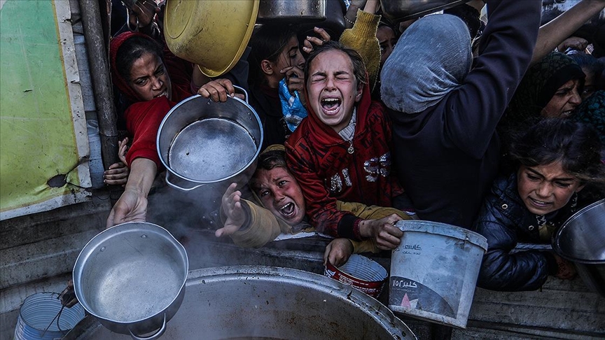 İsrail'in 64 gündür yardım girişini engellediği Gazze'de 3 bin 500 çocuk açlıktan ölebilir