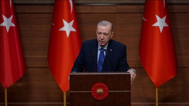 الرئيس أردوغان يتصل بزعيم "الشعب الجمهوري" بعد تعرضه لاعتداء 